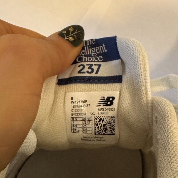 New Balance 237 Women’s Sneakers Beige Canvas Purple N, Retro Running Style - Picture 7 of 9